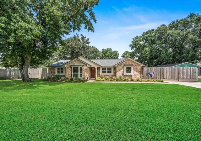 Photo 2 of Sale Pending at 13406 E Cypress Forest Dr, Houston, TX 77070 | MLS# 66527690 | Listing updated on 2026-09-16