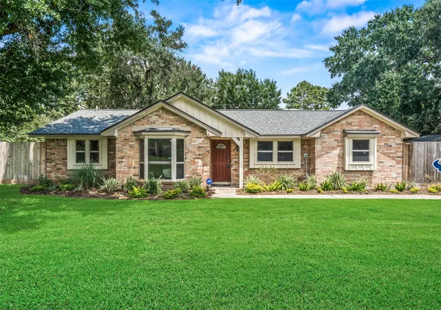 Photo 3 of Sale Pending at 13406 E Cypress Forest Dr, Houston, TX 77070 | MLS# 66527690 | Listing updated on 2026-09-16