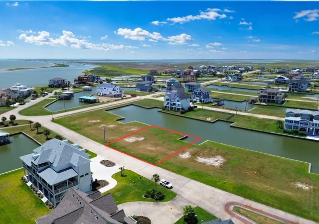 5th image of 6 Sugarloaf, Hitchcock, TX 77563 | MLS# 65260894