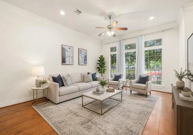 1st image of 9036 Lakes At 610 Dr, Houston, TX 77054 | MLS# 93609416