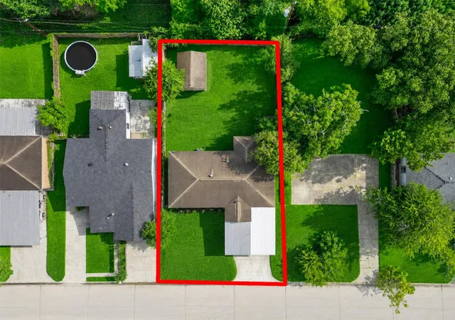 3rd image of 4930 Holloway Dr, Houston, TX 77048 | MLS# 67807231