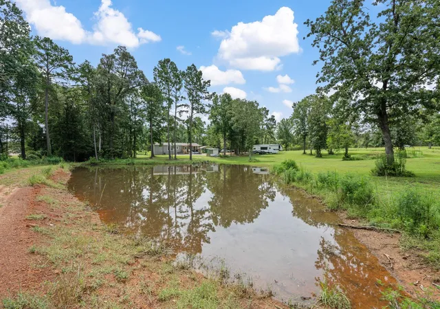 Photo 4 of Single family home for sale at 225 Lynn Hendrix Rd, Livingston, TX 77351 | MLS# 42391373 | Listing updated on 2026-08-09