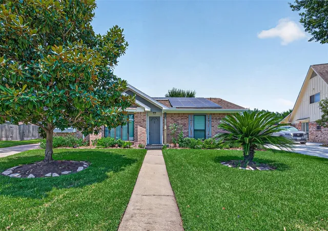 Photo 3 of Sale Pending at 11818 Meadowdale Dr, Meadows Place, TX 77477 | MLS# 97401245 | Listing updated on 2026-09-09