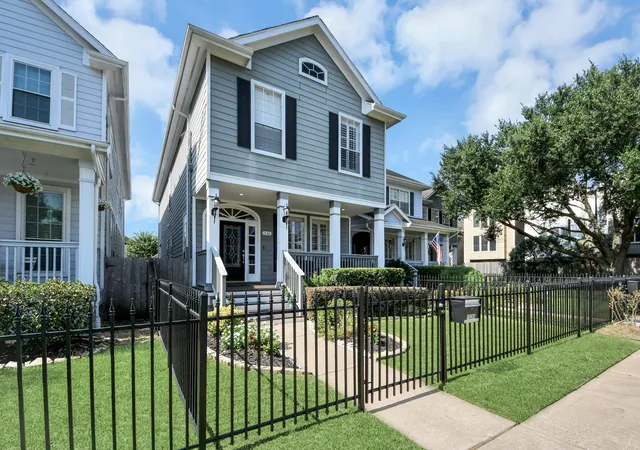 Photo 1 of Sale Pending at 1526 W 25th Street #A, Houston, TX 77008 | MLS# 71887640 | Listing updated on 2026-08-26