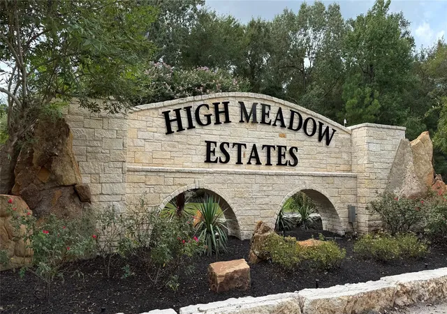 Photo 4 of Sale Pending at 23737 Birch Grv Rd, Montgomery, TX 77316 | MLS# 11707768 | Listing updated on 2026-09-01