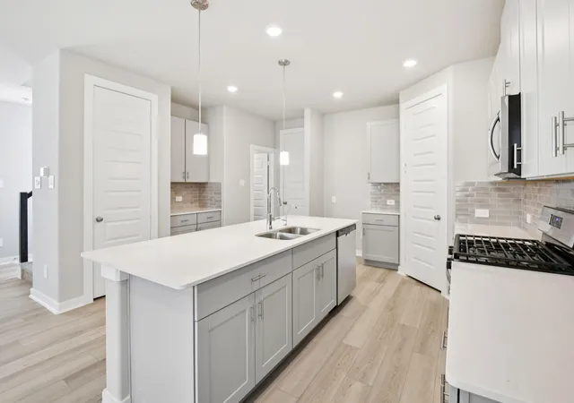 Photo 3 of Single family home for sale at 1007 Cedar Pl Ln, Missouri City, TX 77459 | MLS# 24841908 | Listing updated on 2026-10-10