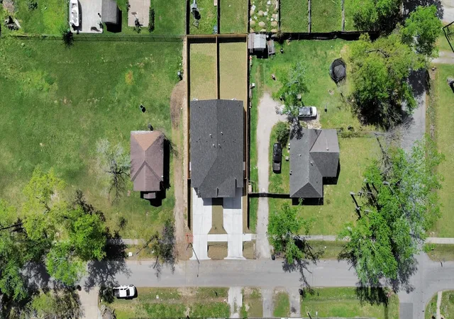 4th image of 8106 Locksley St, Houston, TX 77078 | MLS# 38463457