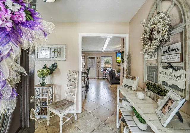 Photo 3 of Single family home for sale at 4910 Charade Dr, Houston, TX 77066 | MLS# 30485464 | Listing updated on 2026-08-15