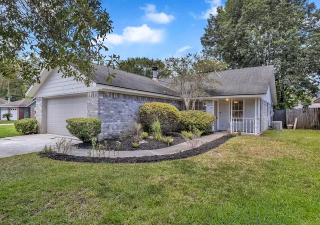 1st image of 13050 Westchester Ln, Beaumont, TX 77713 | MLS# 72943653