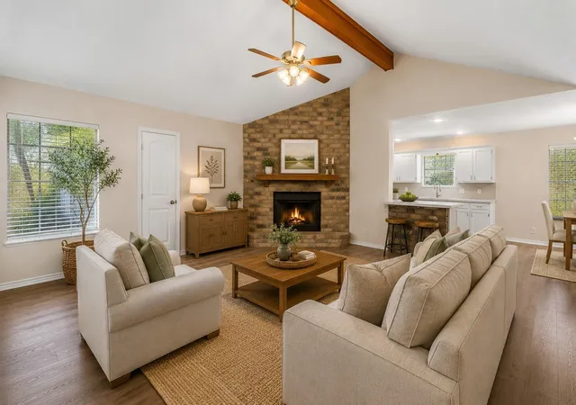 2nd image of 13050 Westchester Ln, Beaumont, TX 77713 | MLS# 72943653