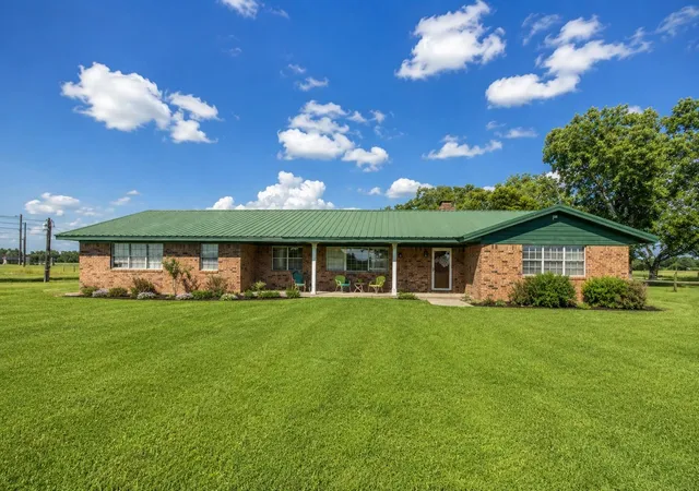 1st image of 9264 Fm 1728, Pledger, TX 77468 | MLS# 24973106