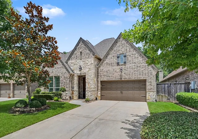 Photo 1 of Single family home for sale at 126 Lily Green Ct, Conroe, TX 77304 | MLS# 62045870 | Listing updated on 2026-09-10