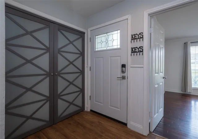 Photo 3 of Townhouse for sale at 100 Edgewater Dr #44, Livingston, TX 77351 | MLS# 6228846 | Listing updated on 2026-09-01