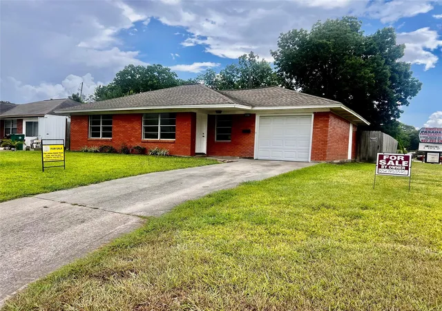 1st image of 2102 Blueberry Ln, Pasadena, TX 77502 | MLS# 25565941
