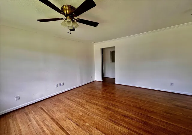 3rd image of 2102 Blueberry Ln, Pasadena, TX 77502 | MLS# 25565941
