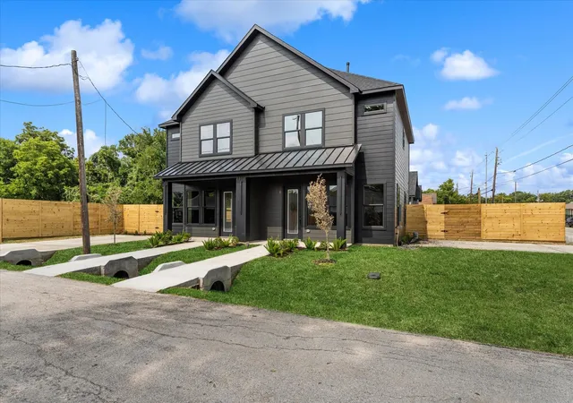 1st image of 7313 Tippett St #A/B, Houston, TX 77088 | MLS# 88234226