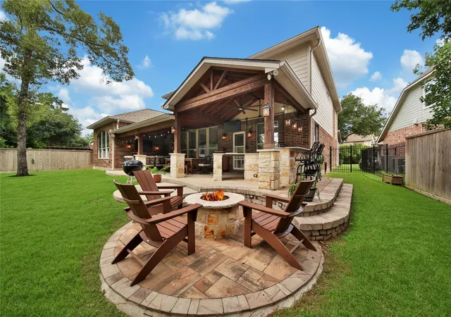 Photo 1 of Sale Pending at 142 S Arrow Cyn Cir, Spring, TX 77389 | MLS# 42069195 | Listing updated on 2026-09-07