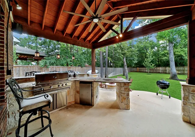 Photo 2 of Sale Pending at 142 S Arrow Cyn Cir, Spring, TX 77389 | MLS# 42069195 | Listing updated on 2026-09-07