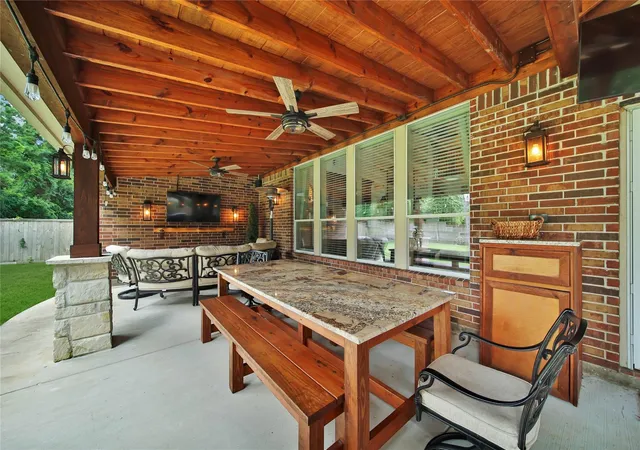 Photo 3 of Sale Pending at 142 S Arrow Cyn Cir, Spring, TX 77389 | MLS# 42069195 | Listing updated on 2026-09-07