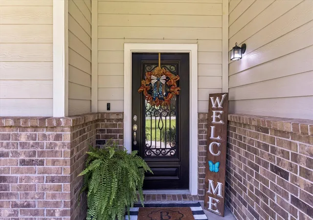 Photo 2 of Sale Pending at 23515 Crk Wood Dr, Spring, TX 77389 | MLS# 95960426 | Listing updated on 2026-08-31