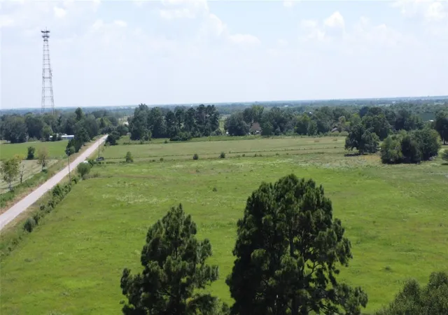 Photo 3 of Sale Pending at 11921 Schmidt Rd, Waller, TX 77484 | MLS# 29494803 | Listing updated on 2026-08-31