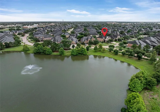 3rd image of 27707 Lakeway Trail Ln, Fulshear, TX 77441 | MLS# 57376144