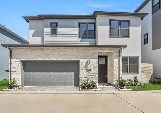 Photo 1 of Single family home for sale at 3220 Royal Oaks Holw Ln, Houston, TX 77082 | MLS# 11906448 | Listing updated on 2026-09-14