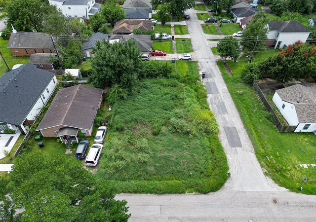 Photo 3 of Land for sale at 7203 Conley St, Houston, TX 77021 | MLS# 98811995 | Listing updated on 2026-08-31