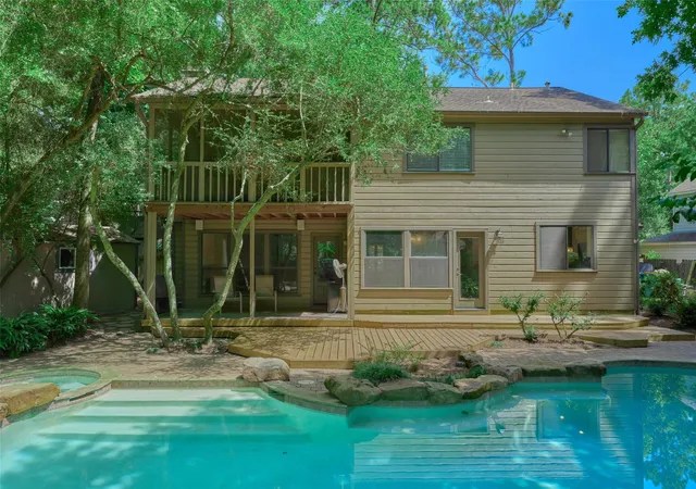 Photo 1 of Sale Pending at 11 Song Sparrow Pl, Spring, TX 77381 | MLS# 6564757 | Listing updated on 2026-08-10