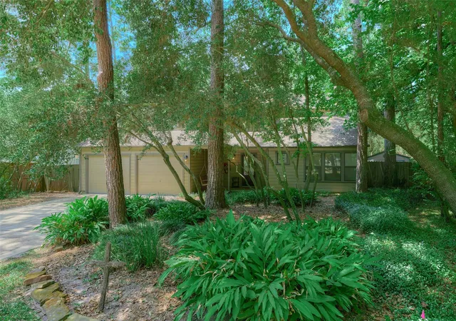 Photo 48 of Sale Pending at 11 Song Sparrow Pl, Spring, TX 77381 | MLS# 6564757 | Listing updated on 2026-08-10