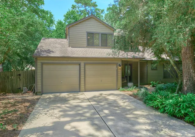 Photo 4 of Sale Pending at 11 Song Sparrow Pl, Spring, TX 77381 | MLS# 6564757 | Listing updated on 2026-08-10