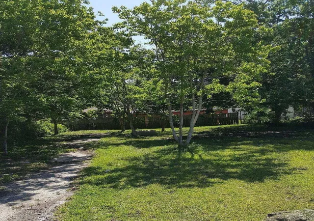 3rd image of 2201 Lucas St, Houston, TX 77026 | MLS# 34847055