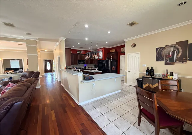5th image of 2308 Winecup Ln, League City, TX 77573 | MLS# 92706558