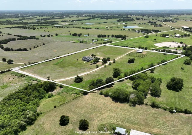1st image of 4305 Boggy Creek Rd, Brenham, TX 77833 | MLS# 79403520