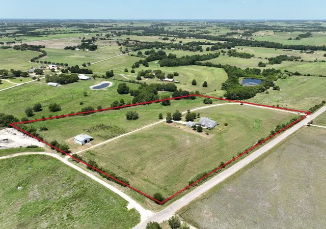 36th image of 4305 Boggy Creek Rd, Brenham, TX 77833 | MLS# 79403520