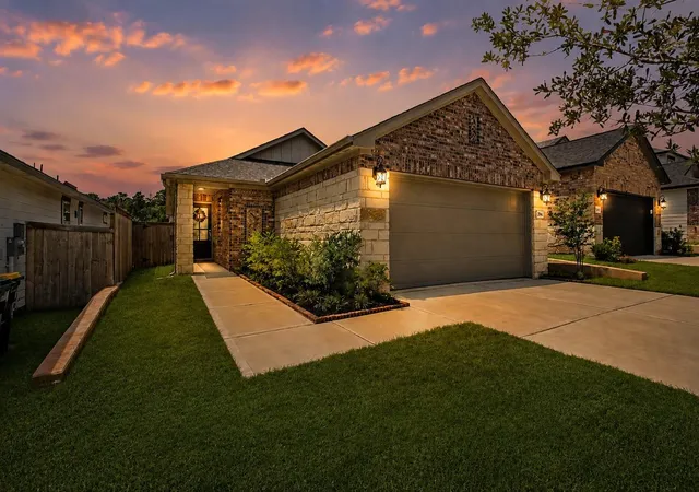 Photo 1 of Single family home for sale at 1741 Cayden Oak Ln, Conroe, TX 77304 | MLS# 74306154 | Listing updated on 2026-08-15