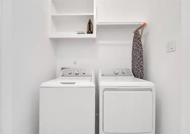 2nd image of 5718 Beall St, Houston, TX 77091