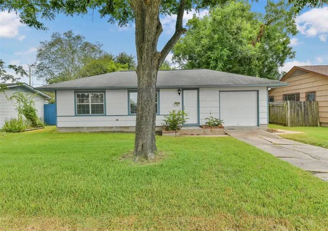 1st image of 1114 Valerie Ave, Pasadena, TX 77502 | MLS# 79340954