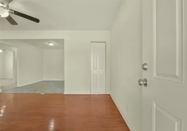 3rd image of 1114 Valerie Ave, Pasadena, TX 77502 | MLS# 79340954