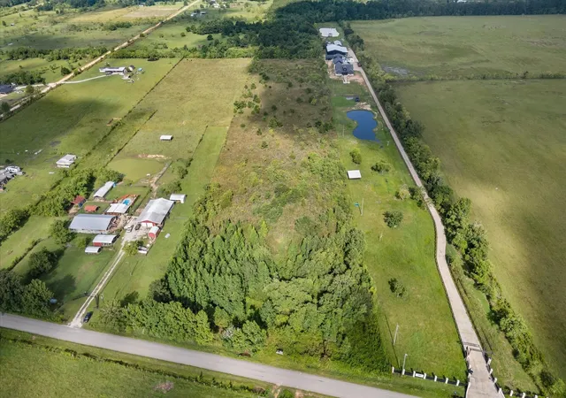 4th image of 420 County Road 3011, Dayton, TX 77535 | MLS# 72042856