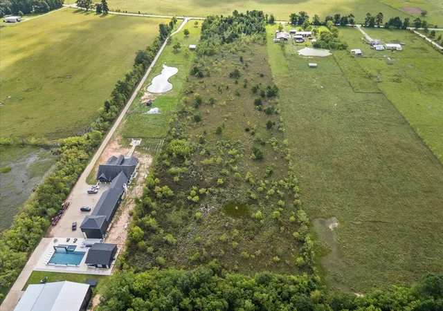 5th image of 420 County Road 3011, Dayton, TX 77535 | MLS# 72042856