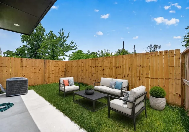38th image of 6747 Liverpool St, Houston, TX 77021 | MLS# 85103272
