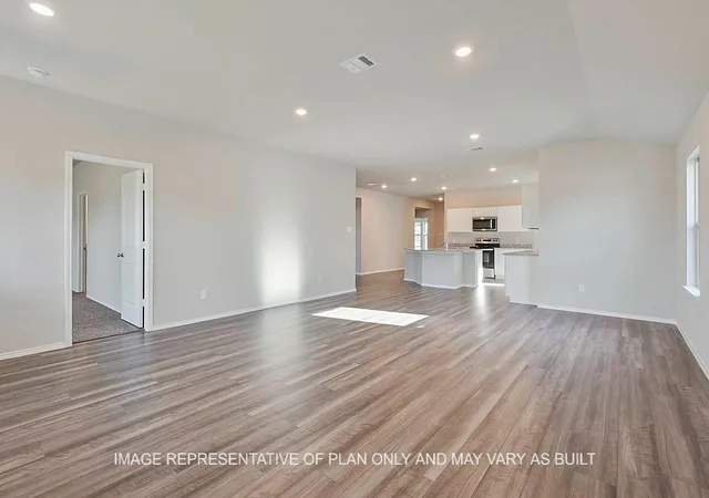 4th image of 1007 Legrand St, Brenham, TX 77833 | MLS# 32816794