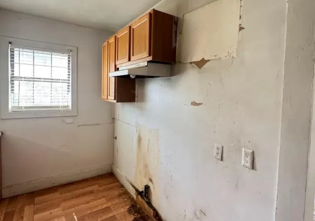 13th image of 985 Brockman St, Beaumont, TX 77705 | MLS# 52378307