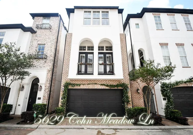 1st image of 5629 Cohn Mdw, Houston, TX 77007 | MLS# 66240772