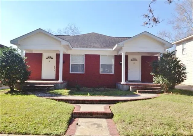 1st image of 4430 Clay St, Houston, TX 77023 | MLS# 51849645