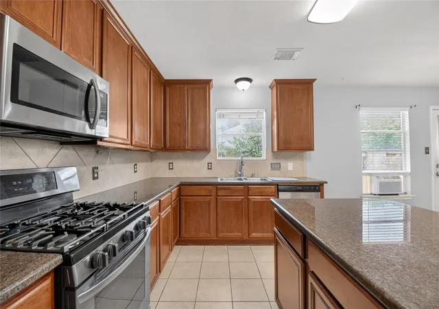 Photo 3 of Single family home for sale at 18338 Melissa Springs Dr, Tomball, TX 77375 | MLS# 77085424 | Listing updated on 2026-09-10