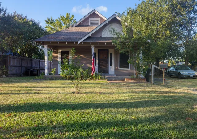 2nd image of 1509 Ursuline Ave, Bryan, TX 77803 | MLS# 68461779