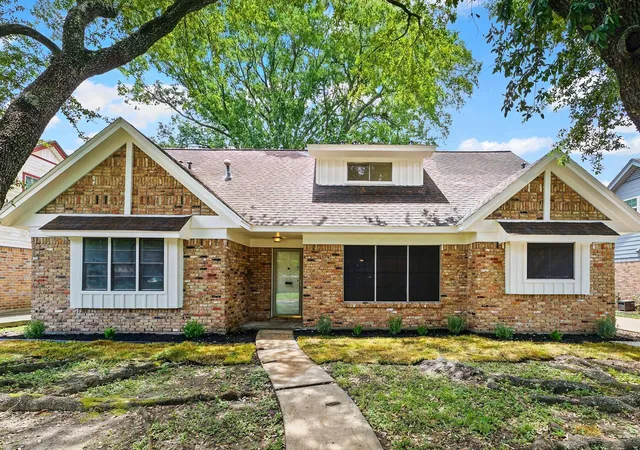 Photo 3 of Sale Pending at 2706 Burke Rd, Pasadena, TX 77502 | MLS# 54674602 | Listing updated on 2026-09-18