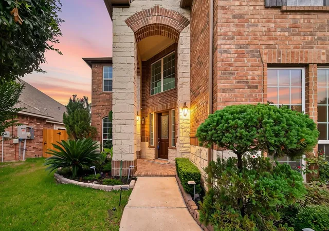 2nd image of 6130 Riverchase Glen Dr, Kingwood, TX 77345 | MLS# 40671312